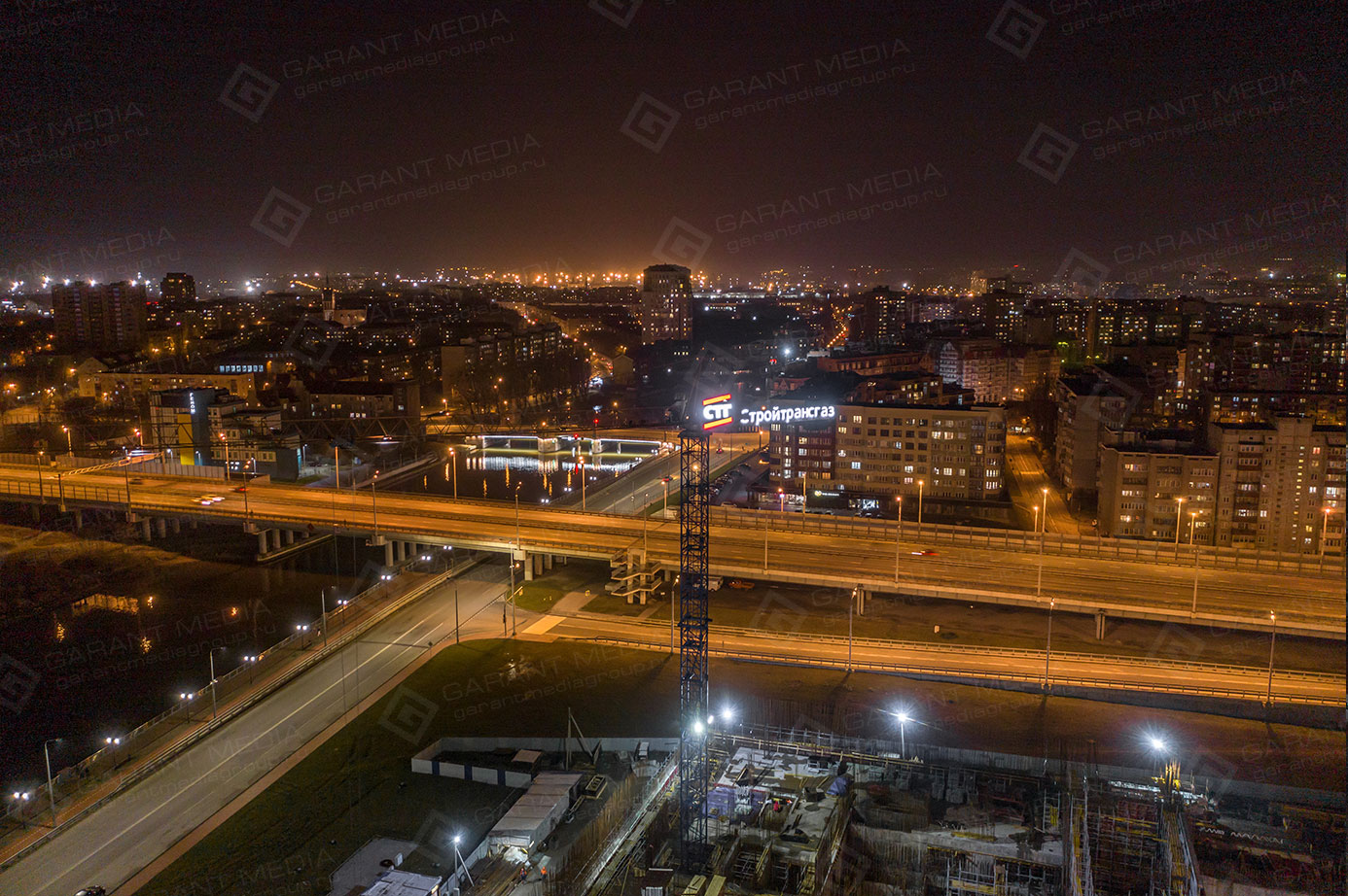 Подсветка башенных кранов в Калининграде